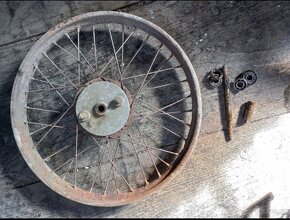 ČZ 125 t - ČZ 125b - Přední kolo - 9