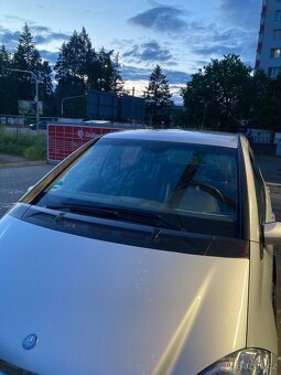 MERCEDES BENZ A 200 - 9