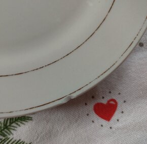 Porcelánové dezertní talíře, retro - 9