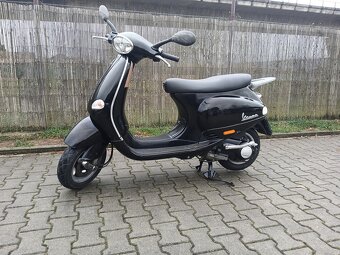 Piaggio Vespa ET4 125 - 9