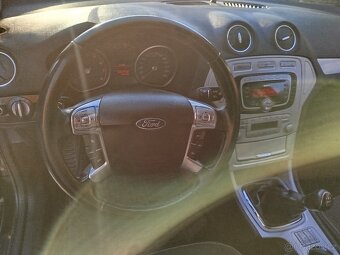 Ford Mondeo 2.0i 107kw - 9