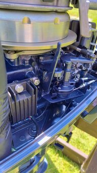 YAMAHA lodní motor - 9