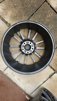 OZ RACING SUERLEGGERA 5x120 19 et40 - 9
