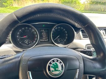 Škoda Superb 1.6 TDi 77kW Ambition 2012 - 9
