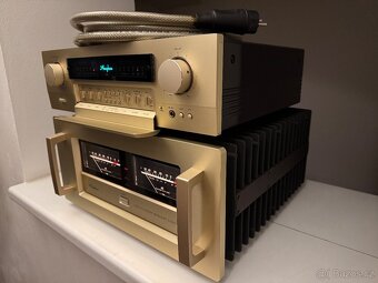 Accuphase C-2400; P-700 - 9