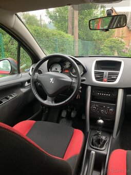 peugeot 207 1.4i - 9