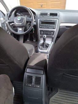 Škoda Octavia 2 2.0tdi 103kw - 9