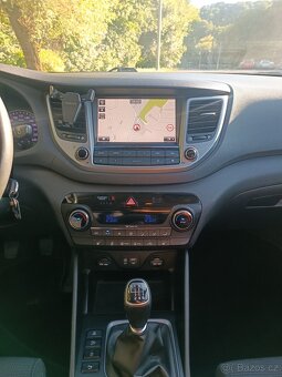 Hyundai Tucson 1.7crdi 85kw - 9
