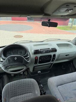 Sklápěč Renault Master - 9