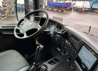Scania P280 - valník s hydraulickou rukou Palfinger - 9