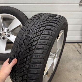 Zánovní zimní sada Karoq 225/55 r17 Nokian 7mm - 9