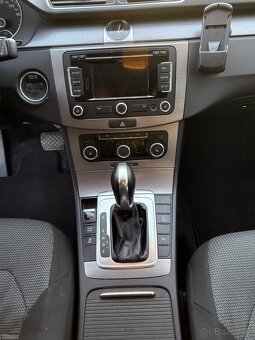 VW PASSAT VARIANT B7 2.0TDI 103KW COMFORT. LED - 9