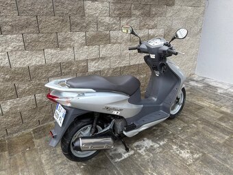 Honda dylan 125 2003 - 9