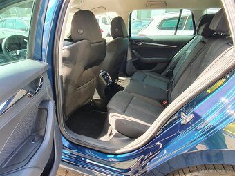 Škoda Octavia 4 Combi iV Style 1.4TSI 150kW DSG 84tkm Virtu - 9