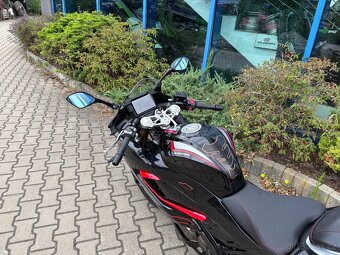 QJ MOTOR SRK 125R 2025 800km - 9