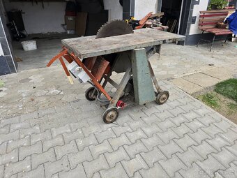 Cirkulárka s kolebkou pojízdná 4kw - 9