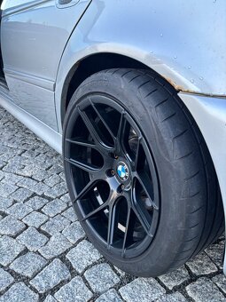 BMW e39 530d manuál - 9