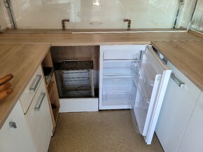 Prodám Peugeot Boxer 2.5D (1997) – pojízdná prodejna, - 9