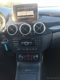 Mercedes Benz B180, 7G automat, SLEVA - 9