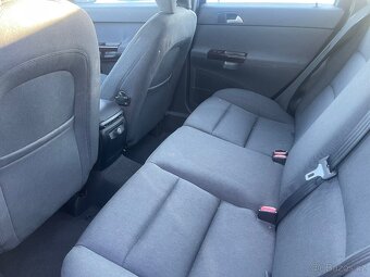 VOLVO S40 2.0D 98KW 1 majitel - na splátky pro všechny - 9