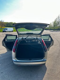 Ford Focus 1.6 TDCi Combi - 9