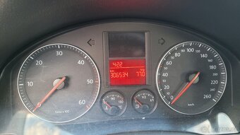 Volkswagen Jetta 1,9Tdi 77kW - 9