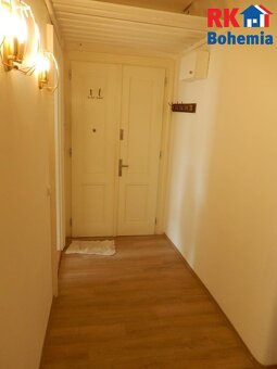 Nabízíme k pronájmu byt 2+1 o ploše 45m2+sklep v 4NP s výtah - 9
