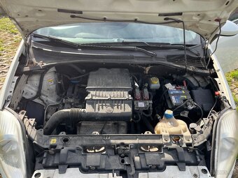 Fiat Punto 1.2 - 9