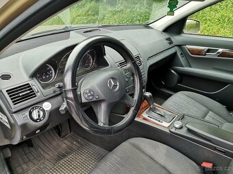 MERCEDES BENZ C 180 COMBI BENZÍN AUTOMAT NÍZKÉ KM - 9
