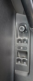 VW Passat 2.0 TDI 4Motion B7 - 9