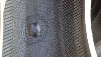 Letní pneu 225/55/17 Good Year - 9