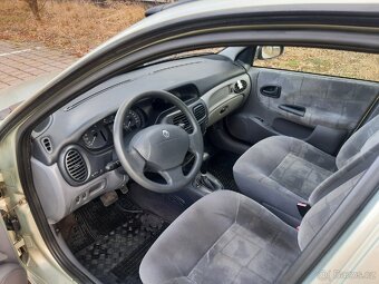 Renault Megane 1.6i 2001 AUTOMAT, NOVÁ STK - 9