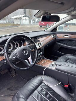 Mercedes Benz CLS350cgi - 9