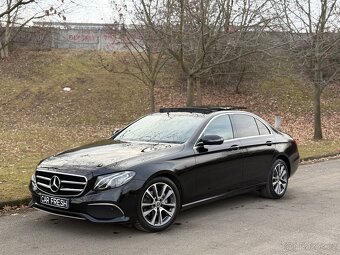 MERCEDES BENZ E-class w213 top stav E220d 2020rok - 9