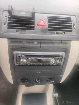 Škoda Fabia 1.2 HTP, r.v. 2005, STK do 2/2027, manuál - 9