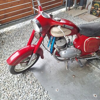 Jawa panelka 350 - 9
