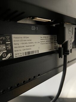 24-palcový LCD Monitor HP LP2465 včetně kabelů - 9