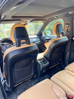 Volvo XC90 D AWD Momentum - 9