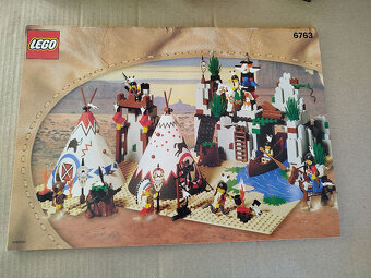 Lego 6763 Rapid River Village - 9