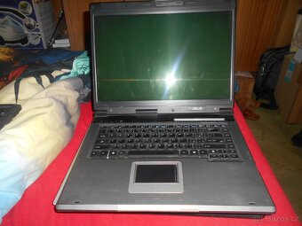 3x notebook, 1x tablet, 1x mob. telefon. - 9