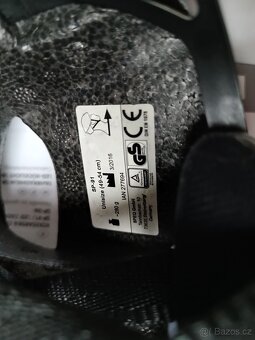 Dětská cyklistická přilba - 9