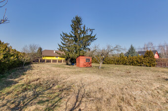 Prodej stavebního pozemku 1300 m2 v obci Záryby. - 9