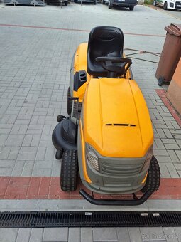 Výkonný zahradní traktor STIGA-22 Hp - Kohler - 9