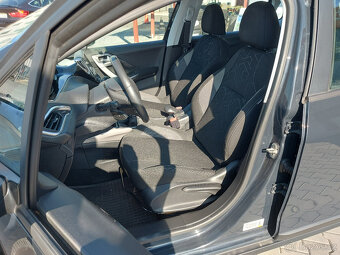 Peugeot 2008 1,2 ALLURE/S&S/ČR/ 1.MAJITEL - 9