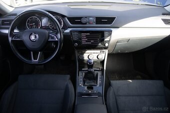 Škoda Superb Combi 2.0 TDI - 9