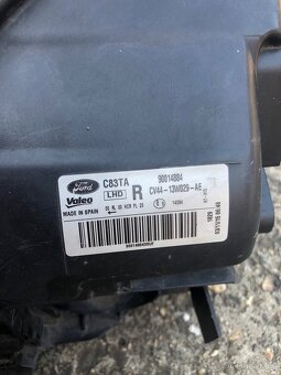 PŘEDNÍ HALOGENOVÉ SVĚTLA FORD KUGA MK2 90014882, 90014884 - 9