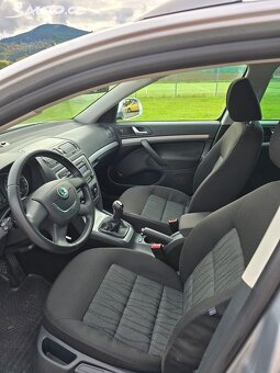 Škoda Octavia, 1.6 TDI Combi Elegance Plný servis Škoda - 9