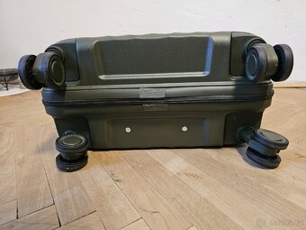 Cestovní kufr na kolečkách - 9