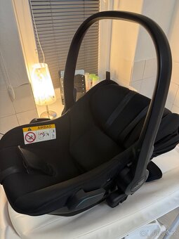 Britax Romer set Baby-Safe Core + Baby-Safe Core Base Space - 9
