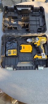 Dewalt - 9
